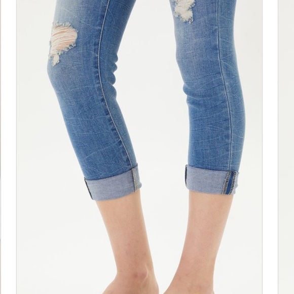 NWT Kancan Mid-Rise Distressed Cropped Skinny Capri - Picture 5 of 13